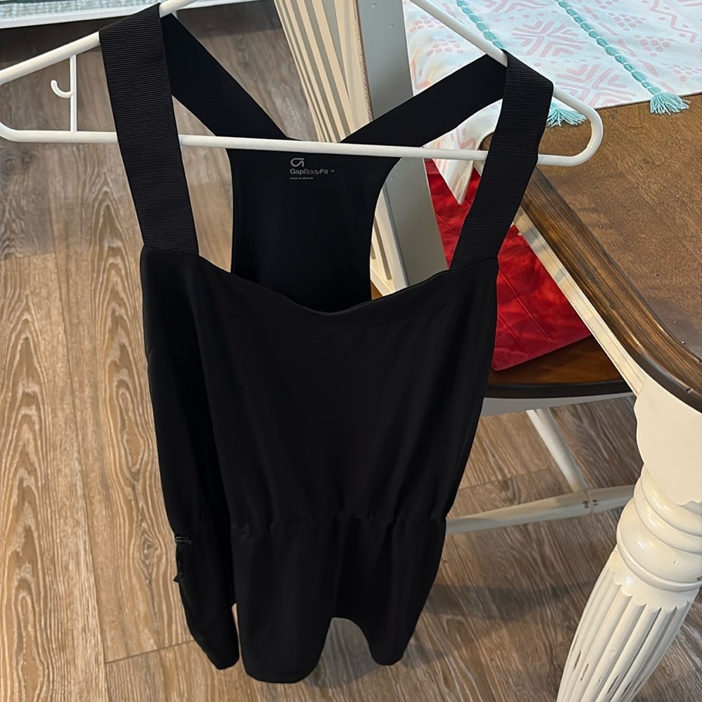 GAP Body Fit Athletic Racerback Dress/Shirt, Black w/ Drawstring, Sz M